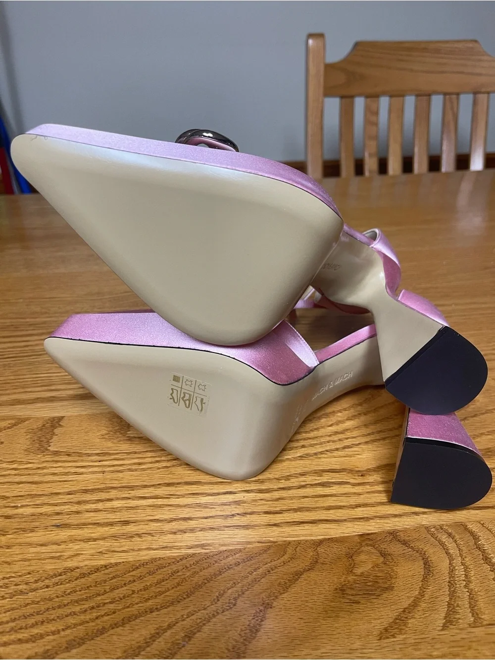 Mach & Mach Double Bow Pink Satin Platform Pumps size 38 1/2 Retail $1120